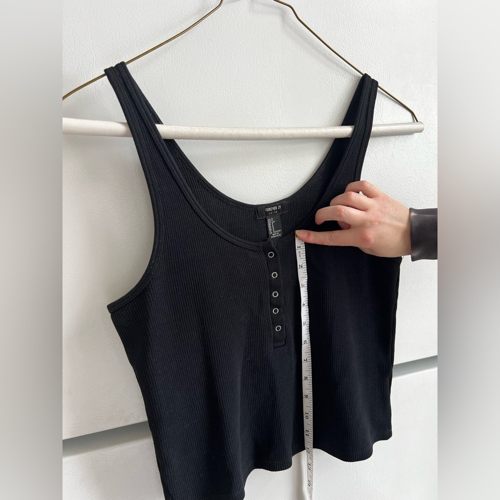 CLEARANCE Women’s Black Waffle Knit Tank Top - Picture 4 of 7